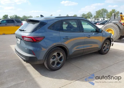 2025 Ford Escape St-Line z USA, uszkodzony, nr VIN 1FMCU0MZ2SUA48973